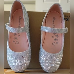 NWT Girl's silver dress shoes
